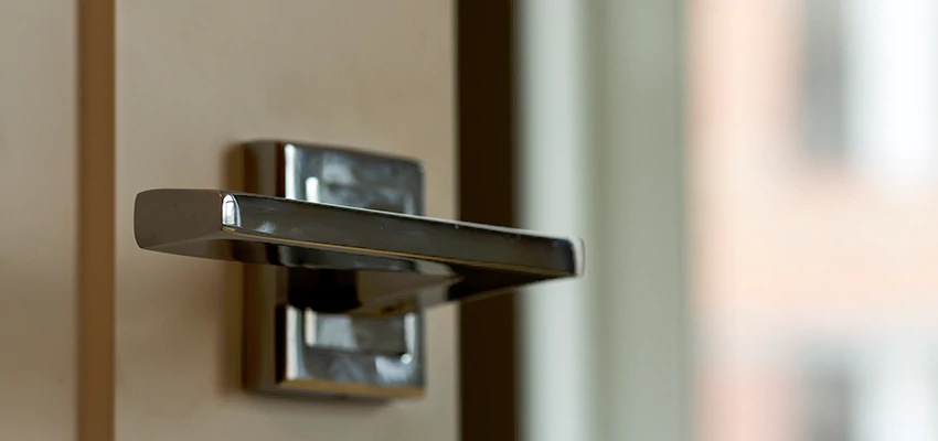 Door Lever Knob Repair in Palm Desert, California